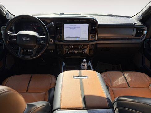 Used 2024 Ford F250 Platinum image 10