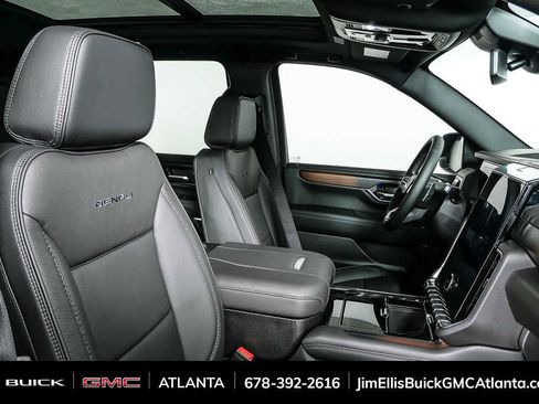 New 2026 GMC Yukon XL Denali image 21