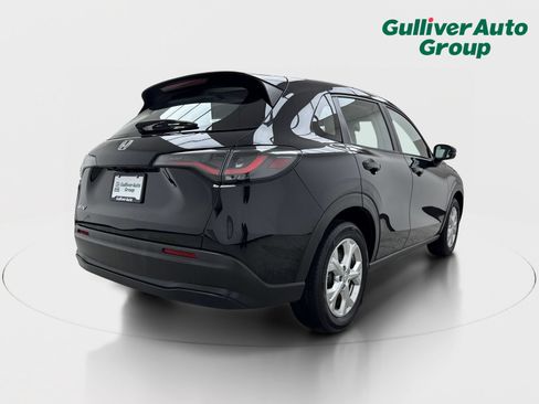 Used 2023 Honda HR-V LX image 8