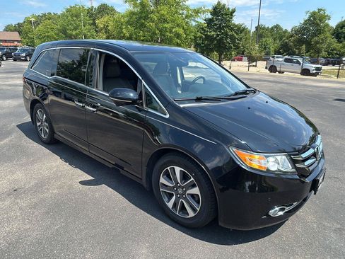 Used 2016 Honda Odyssey Touring image 8