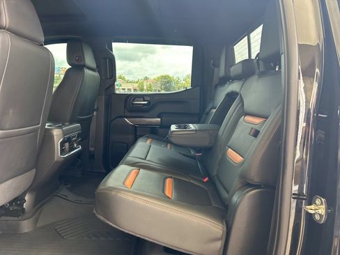 Used 2020 GMC Sierra 1500 AT4 w/ AT4 Premium Package AWD/4WD image 9
