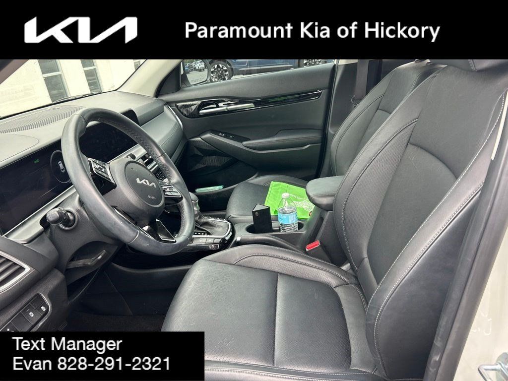 Used 2025 Kia Seltos EX w/ EX Sunroof Package FWD image 7