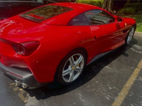 Used 2019 Ferrari Portofino RWD image 5