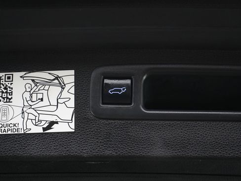 Used 2022 Toyota Highlander Limited image 20