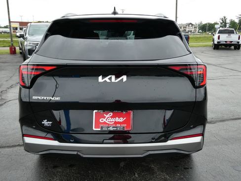 Used 2026 Kia Sportage SX FWD image 6