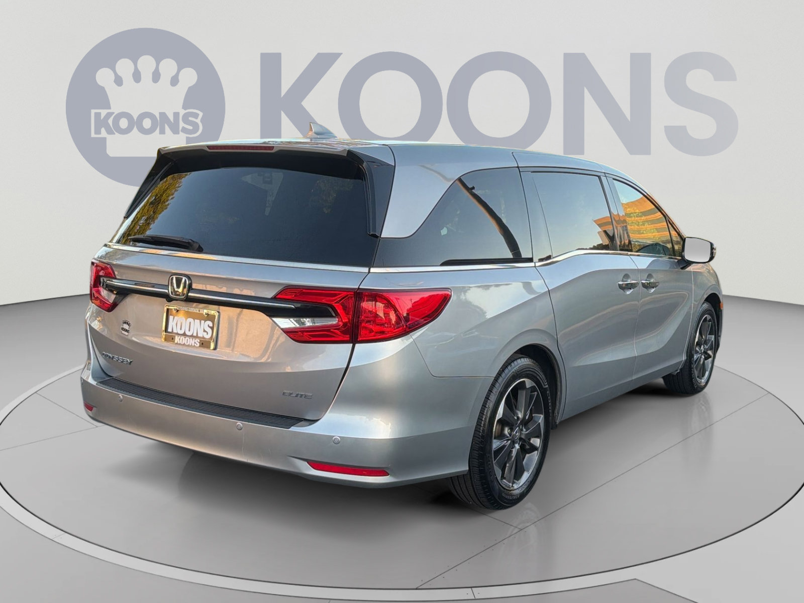Used 2024 Honda Odyssey Elite image 7