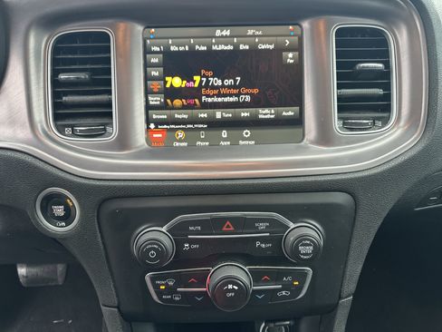 Used 2023 Dodge Charger SXT image 28