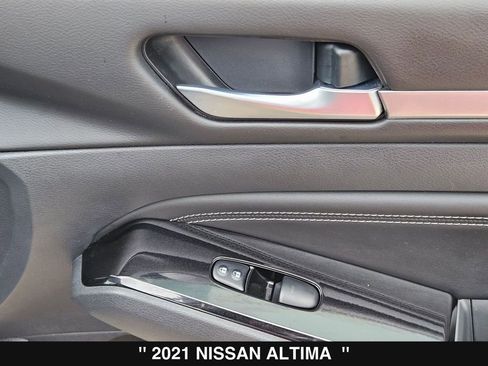 Used 2021 Nissan Altima 2.5 SV w/ SV Premium Package image 33