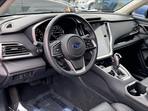 Used 2020 Subaru Outback Limited image 15