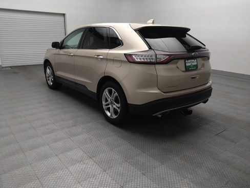 Used 2018 Ford Edge Titanium FWD image 5