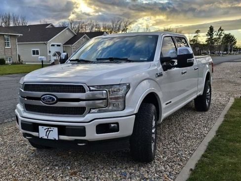 Used 2018 Ford F150 Platinum w/ Technology Package AWD/4WD image 14