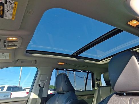 Used 2022 Toyota Highlander Platinum AWD/4WD image 13
