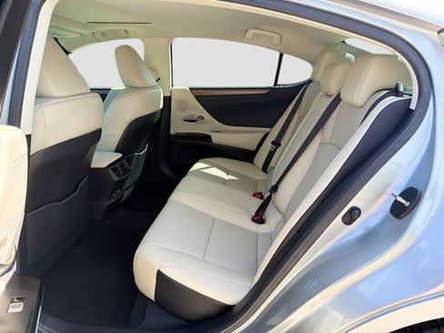Used 2024 Lexus ES 350 w/ Premium Package image 20
