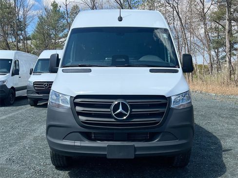 New 2025 Mercedes-Benz Sprinter 2500 image 9