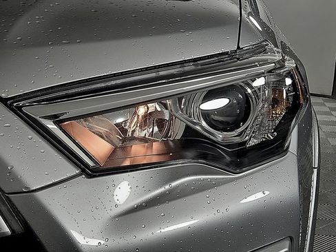 Used 2022 Toyota 4Runner TRD Sport image 9