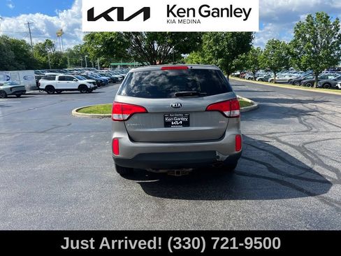 Used 2015 Kia Sorento LX AWD/4WD image 6