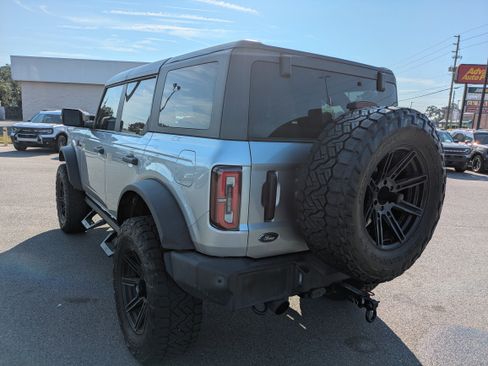 Used 2022 Ford Bronco Wildtrak image 5