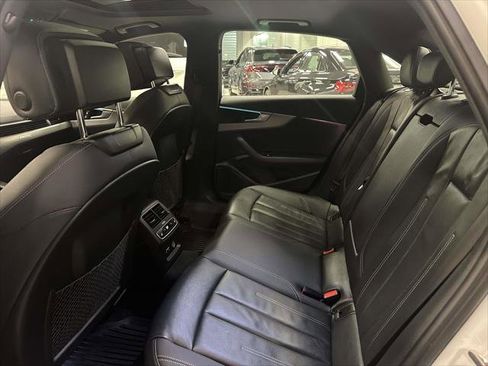 Used 2023 Audi A4 2.0T Prestige w/ Prestige Package image 9