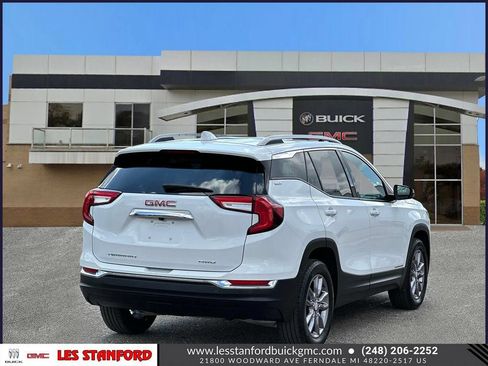 Used 2023 GMC Terrain SLT AWD/4WD image 6