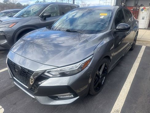 Certified 2022 Nissan Sentra SR image 3