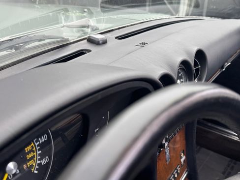 Used 1988 Mercedes-Benz 560 SL image 31