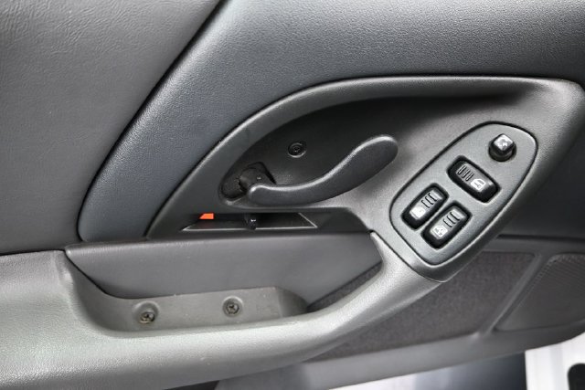 Used 1999 Chevrolet Camaro Z28 RWD image 17