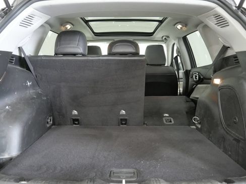Used 2022 Jeep Compass Limited w/ Sun and Sound Group AWD/4WD image 27