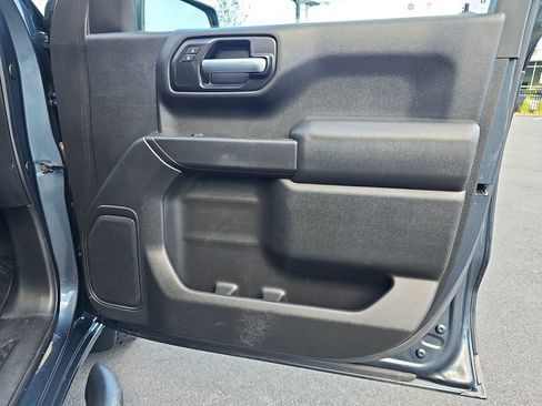 Used 2020 Chevrolet Silverado 1500 Custom w/ Custom Value Package AWD/4WD image 22