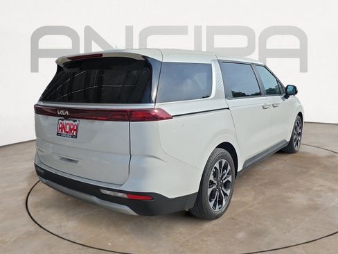 Certified 2024 Kia Carnival EX FWD image 7