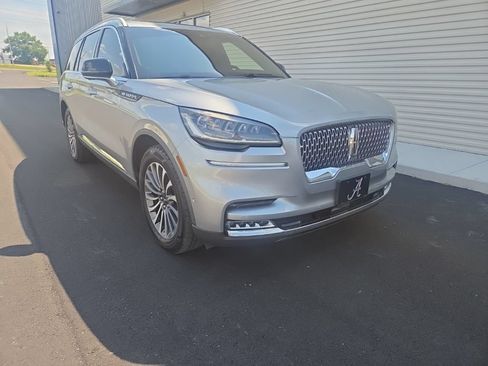 Used 2021 Lincoln Aviator Reserve w/ Equipment Group 201A AWD/4WD image 14