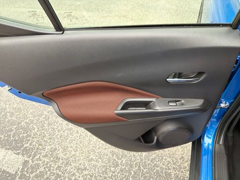 Certified 2023 Nissan Kicks SR FWD image 21