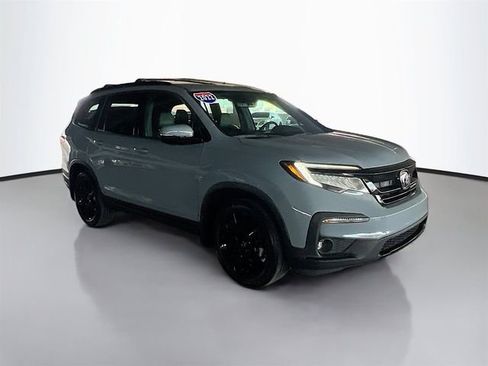Used 2022 Honda Pilot Black Edition image 2