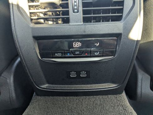 Used 2021 BMW 430i Coupe w/ M Sport Package image 16