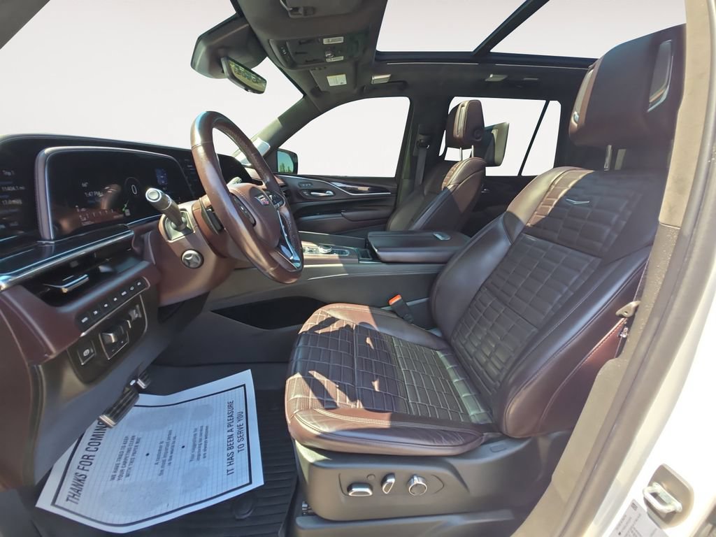 Certified 2023 Cadillac Escalade Sport Platinum w/ LPO, ONYX Package AWD/4WD image 16
