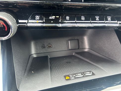 New 2026 Chevrolet Traverse High Country image 19