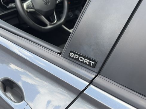 Used 2024 Volkswagen Jetta Sport FWD image 9