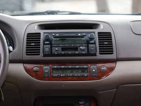 Used 2003 Toyota Camry LE FWD image 33