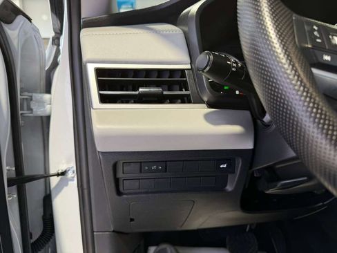 Used 2025 Mitsubishi Outlander Trail Edition image 20