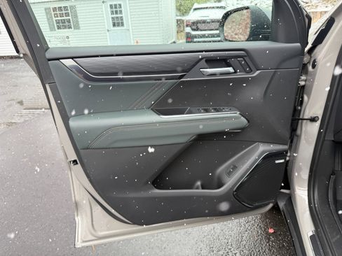 New 2026 GMC Acadia AT4 image 15