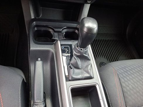Used 2022 Toyota Tacoma SR5 w/ Technology Package RWD image 22