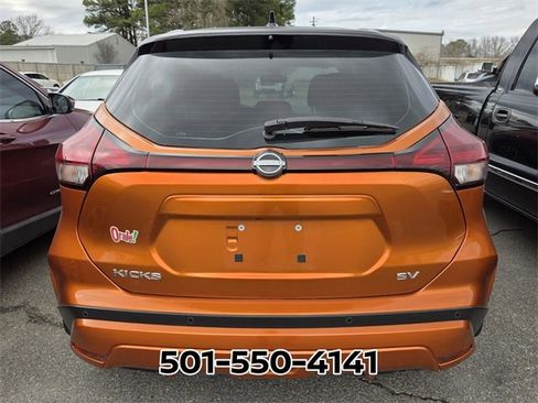 Used 2023 Nissan Kicks SV image 5