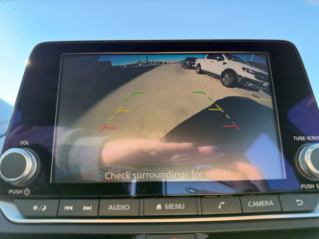 Used 2024 Nissan Altima 2.5 SV FWD image 7