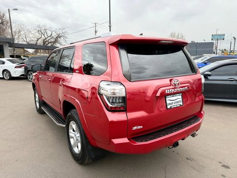 Used 2015 Toyota 4Runner SR5 image 7