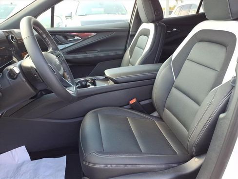 New 2025 Chevrolet Blazer EV LT image 13