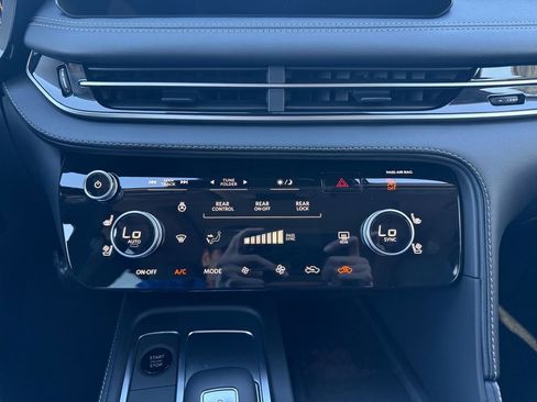 Certified 2026 INFINITI QX60 Luxe w/ Family Package image 5