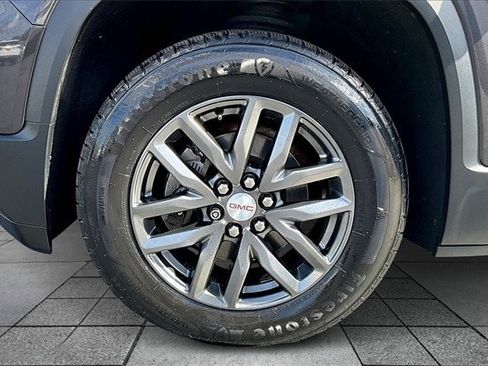 Used 2018 GMC Acadia SLT image 8