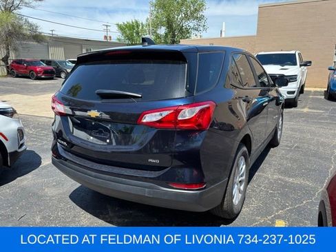 Used 2020 Chevrolet Equinox LS w/ LS Convenience Package AWD/4WD image 3