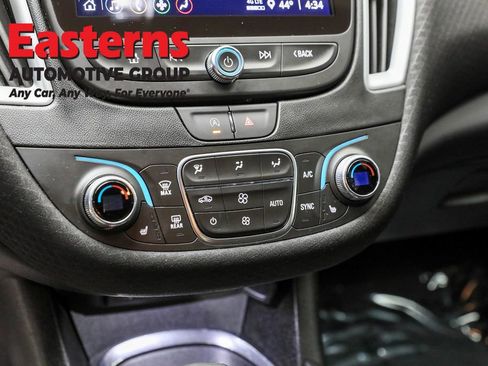 Used 2024 Chevrolet Malibu LT image 29