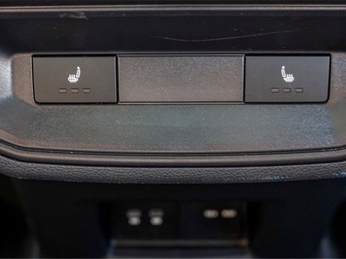 New 2024 Volkswagen Atlas Cross Sport SEL R-Line image 25