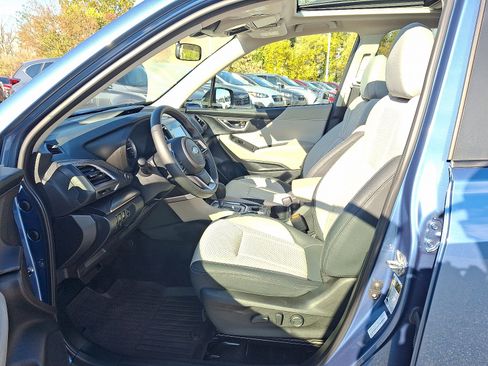 Used 2022 Subaru Forester Premium image 13